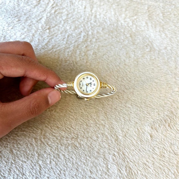 Vintage Gold & White Collezio Quartz Bracelet Watch - Picture 4 of 6